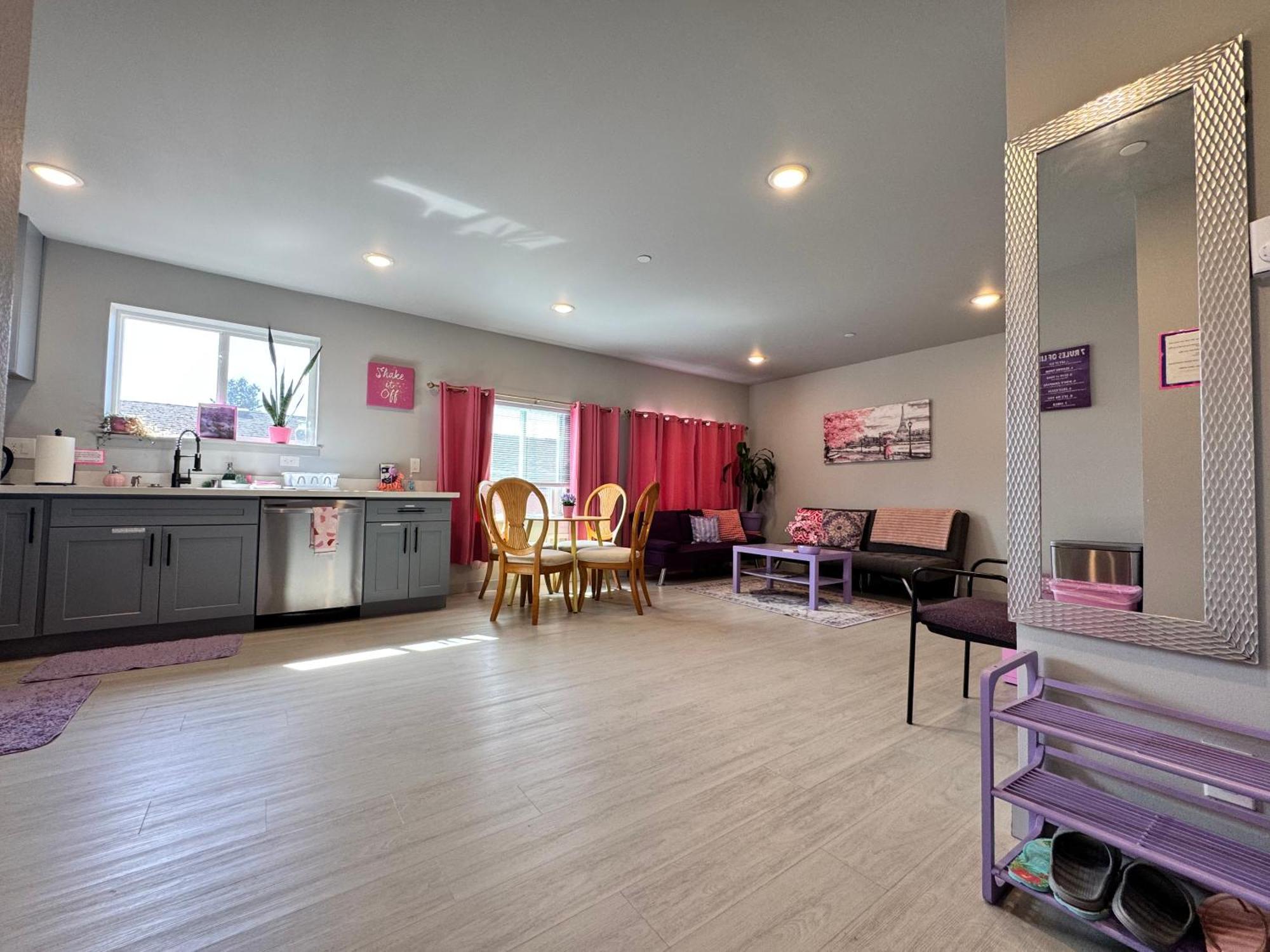 1 Bd Apt With 2 Extra Sofa Beds 13 Mins To Seatac Airport Seattle Exterior foto